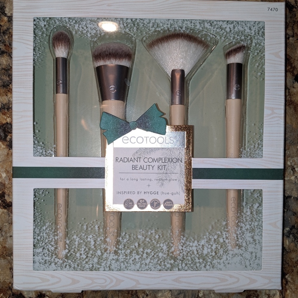 Ecotools Complexion Makeup Brush Set NWT